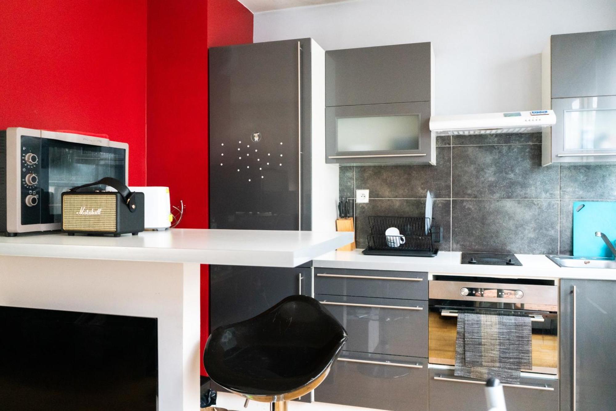 Apartment For 4 Near The Arc De Triomphe Paris
