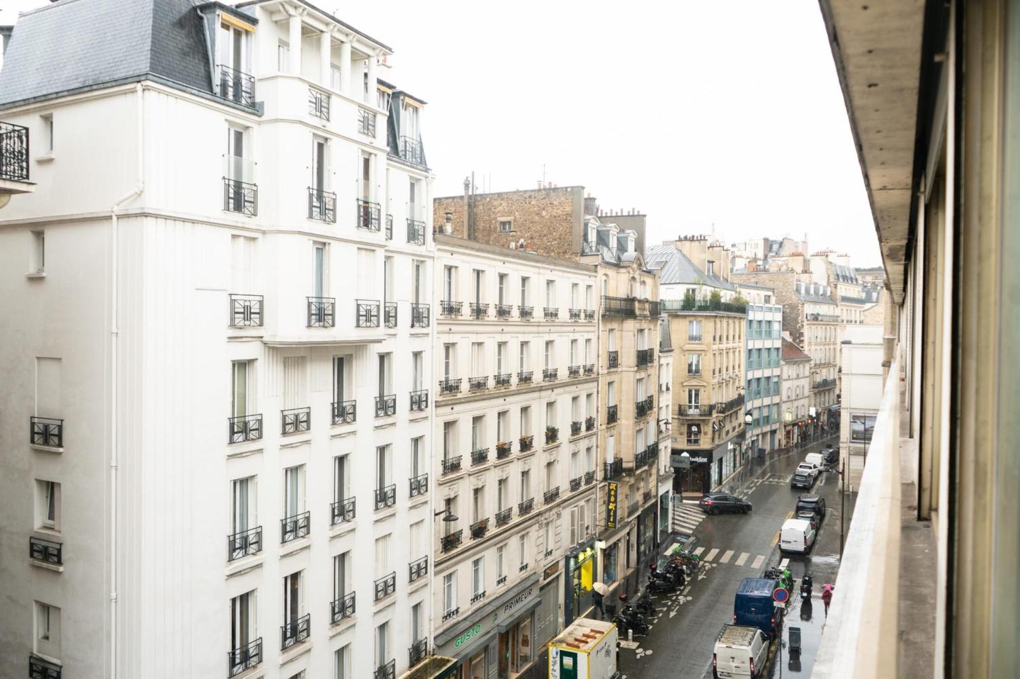 Apartment For 4 Near The Arc De Triomphe